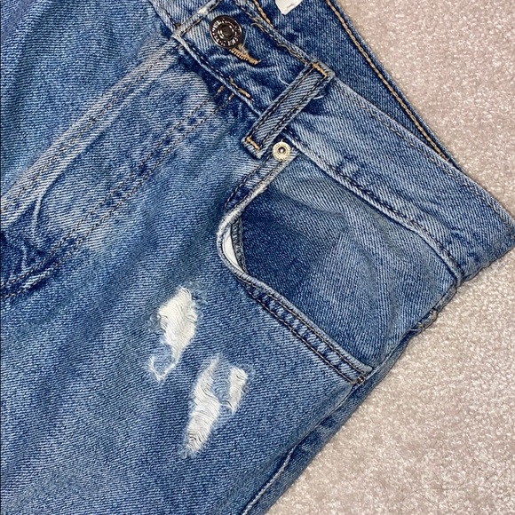 Forever21 Med/Light-Wash High-Waisted Ripped Jeans - Picture 3 of 4
